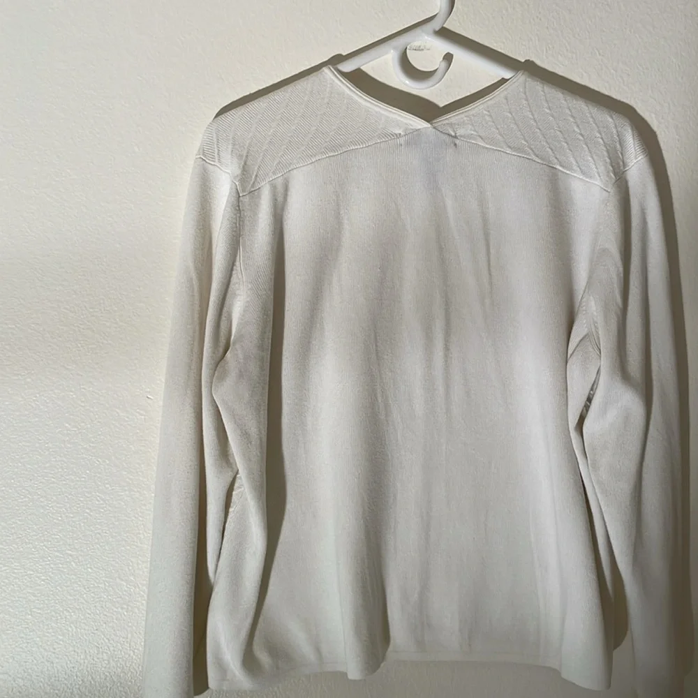 I.E. Sweater - Picture 2 of 4